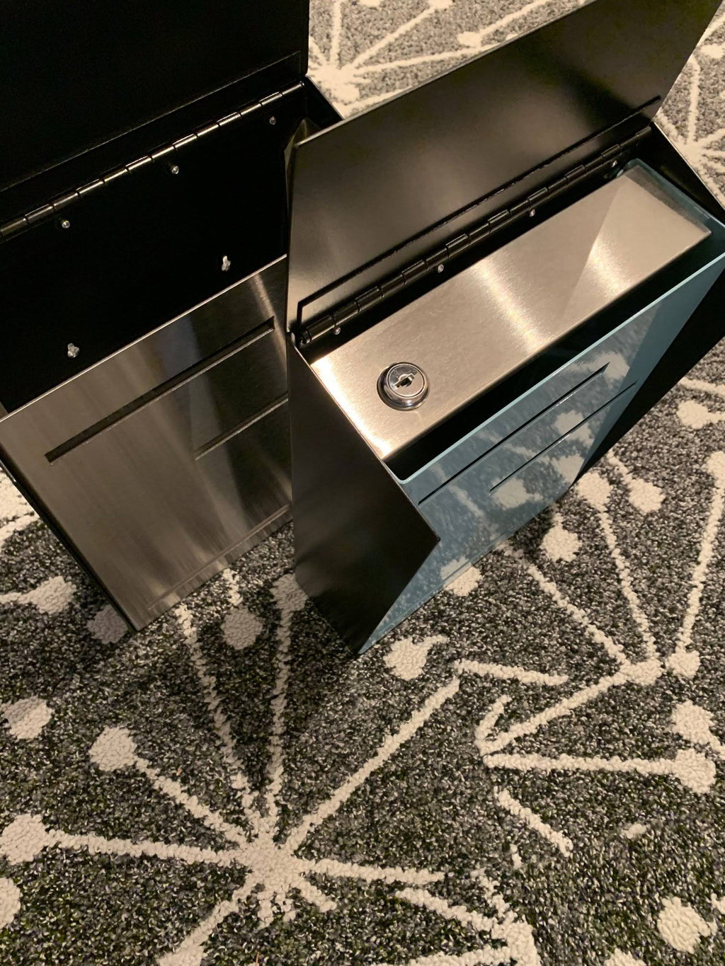 Wall Mounted Mailbox X6874