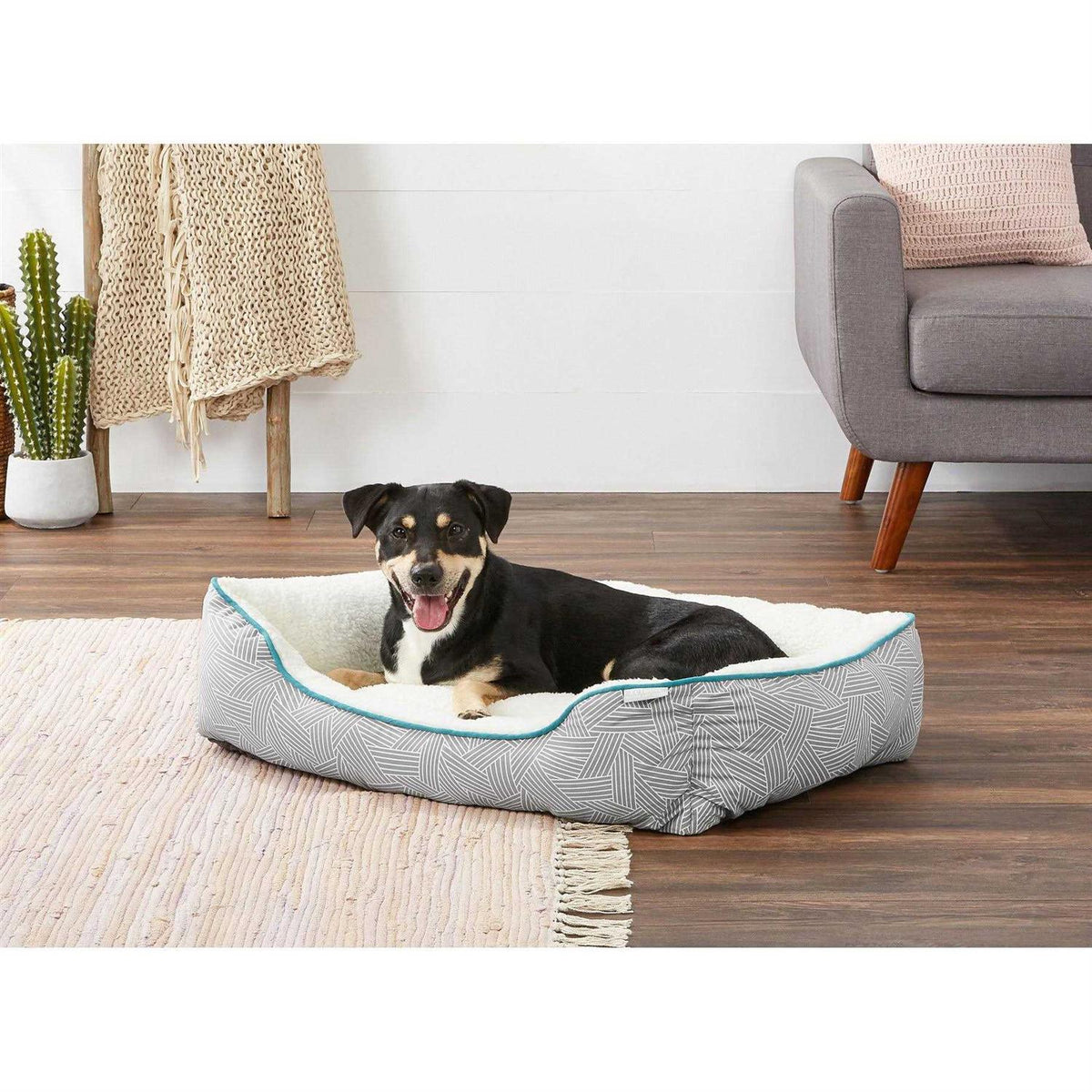 Sherpa Bolster Cat & Dog Bed R5357